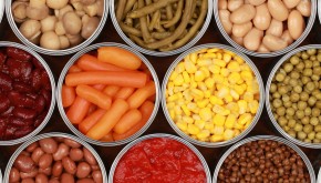 ¿Es seguro reutilizar latas para cocinar alimentos?