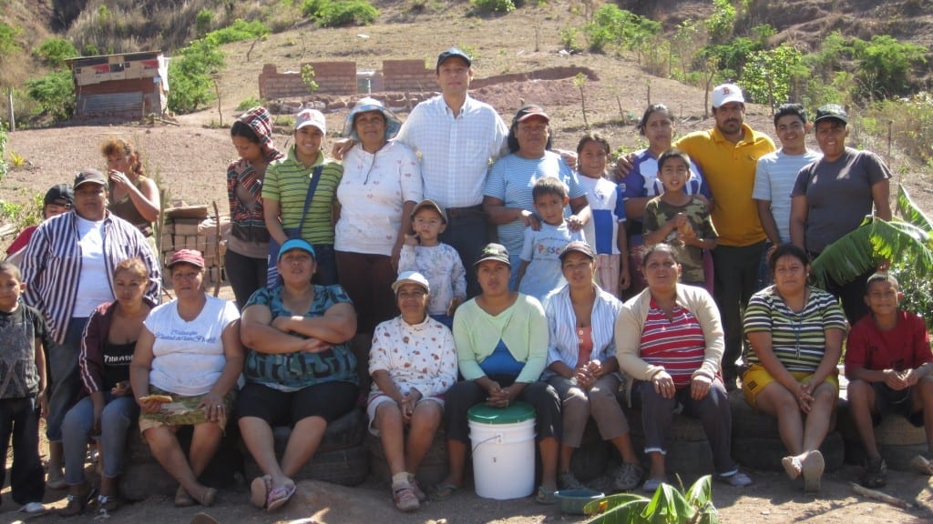 Microemprendedores hidropónicos en Tegucigalpa, Honduras)